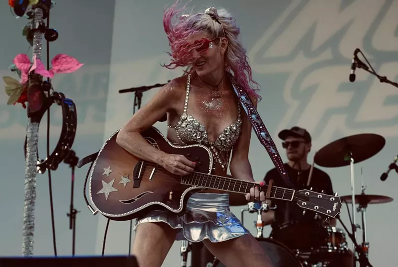 The Fresh Face of Rock is a 50-Year-Old: Meet Outlaw Alt-Rocker Annie Davis of Trashy Annie